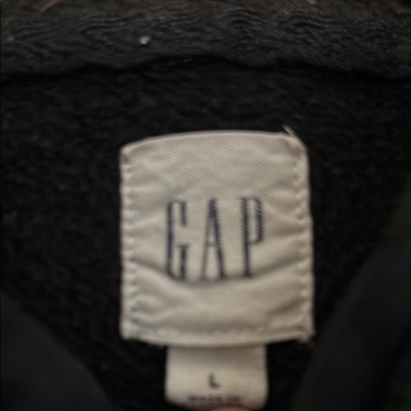 GAP Hoodie - Picture 3 of 4